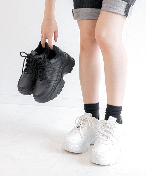 LOVEHUNTER（ラブハンター）の「軽量厚底 ボリュームソールスニーカー（スニーカー・レディース・ホワイト/ブラック/ブラック×ブラック・42/LL/43/41/40/M/L/S/44/SS）」の6枚目の写真