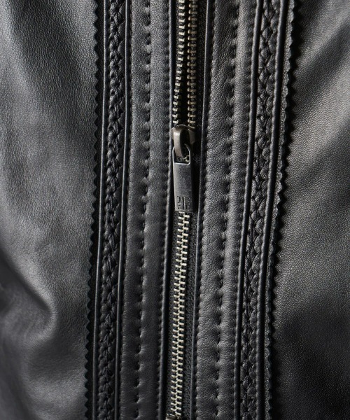 TETE HOMME(テットオム)の「イタリアンレザーブルゾン(ライダースジャケット・メンズ・ブラック・LARGE/MEDIUM/SMALL)」の7枚目の写真