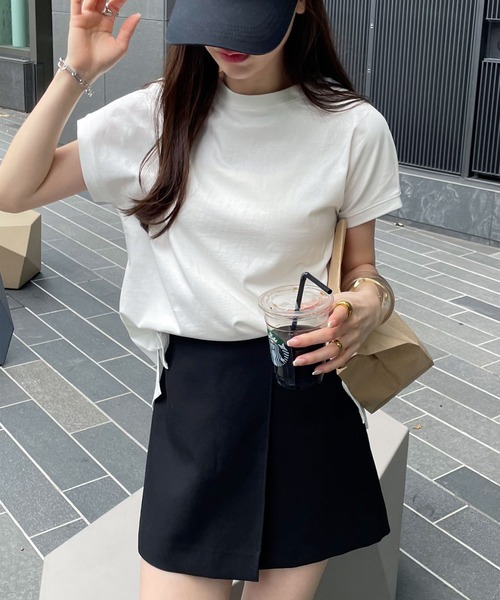 andme（アンドミー）の「USAコットン汗染み防止フレンチスリーブTシャツ（Tシャツ/カットソー・レディース・オフホワイト/ブラウン/ブラック/ターコイズブルー/ピンク/チャコールグレー・M）」の2枚目の写真