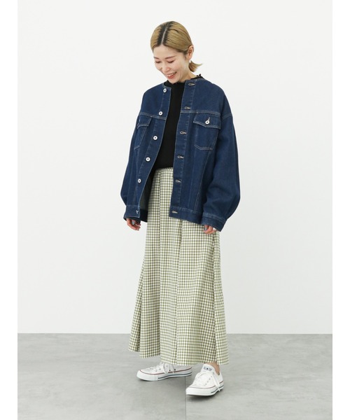 Samansa Mos2 blue(サマンサモスモスブルー)の「【ECO DENIM】ノーカラージャケット(ノーカラージャケット・レディース・オフホワイト/ネイビー/サックスブルー・フリ-)」の4枚目の写真