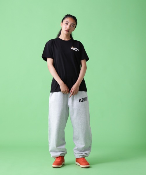 AVIREX(アヴィレックス)の「《WEB&DEPOT限定》CREW NECK T-SHIT BREAKING TIME / クルーネック Tシャツ ブレイキングタイム / AVIREX / アヴィレックス(Tシャツ/カットソー・レディース・ホワイト/ライトグリーン/ブラック/その他17・2XL/L/XL/M/F)」の14枚目の写真