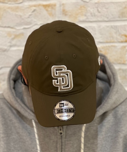 NEW ERA(ニューエラ)の「NEWERA 930 TYPEWRITER(キャップ・メンズ・ブラック/モスグリーン系/ブルー/ベージュ/ダークグリーン/オフホワイト・FREE)」の5枚目の写真