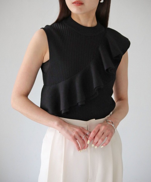 ラッフルフリル黒ニット& DOLCE&GABBANA シルクスカート Lace calf-length dress with scalloped detailing in Black for