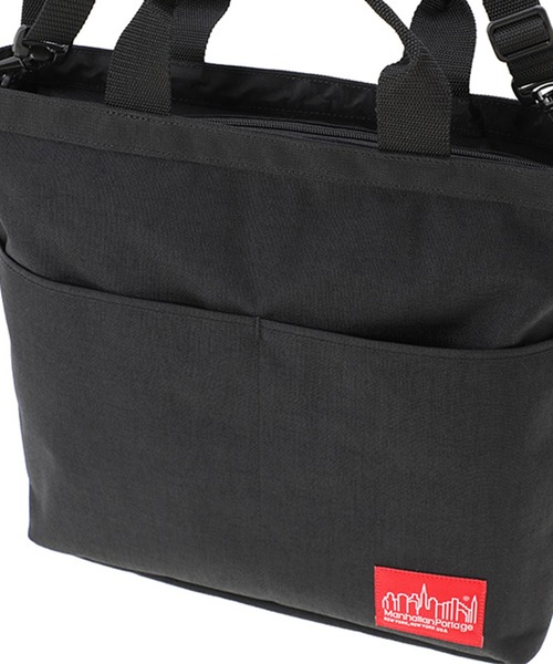 Manhattan Portage（マンハッタンポーテージ）の「Sylvan Tote Bag（トートバッグ・メンズ・ブラック・MEDIUM）」の11枚目の写真