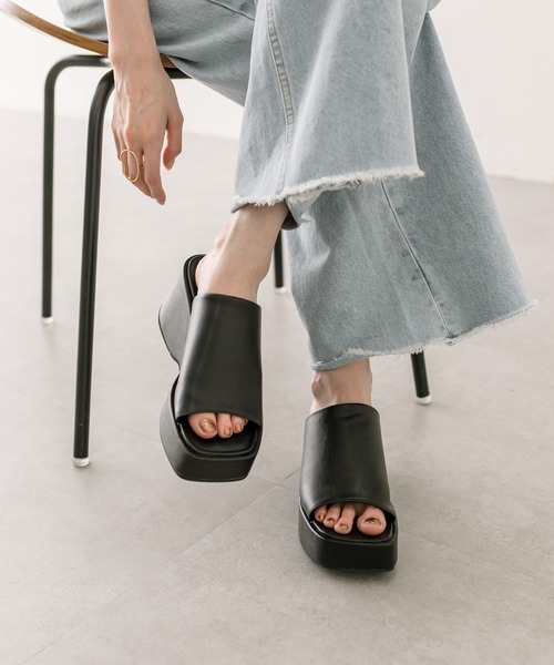 mystic（ミスティック）の「ボリュームサンダル（サンダル・レディース・ブラック/アイボリー・36/37/38）」の13枚目の写真