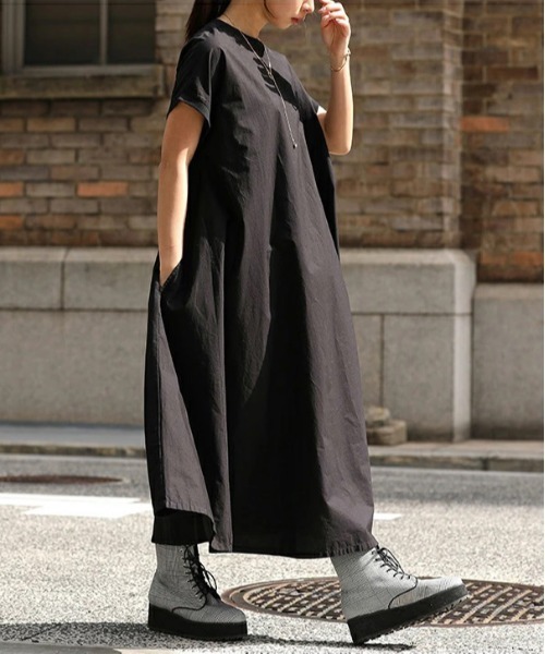 No one knows（ノーワンノーズ）の「リブ付きAラインフレンチスリーブワンピース（ワンピース・レディース・ブラック/ピンクベージュ/グレイッシュブルー・SHORT/LONG）」の6枚目の写真