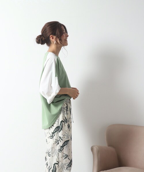 SHOO・LA・RUE（シューラルー）の「◆ボリューム袖が華奢見え。異素材ねじりトップス（Tシャツ/カットソー・レディース・ブラック系4/ライトグリーン系/ベージュ系その他7・00）」の16枚目の写真