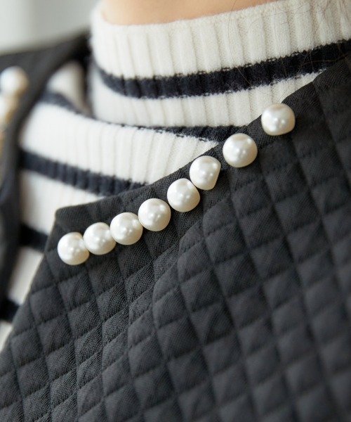 miclat（ミクラ）の「大きいサイズ　キーネックキルティングワンピース　miclat（ワンピース・レディース・ブラック/ブラウン・L/LL/3L/4L/5L）」の9枚目の写真