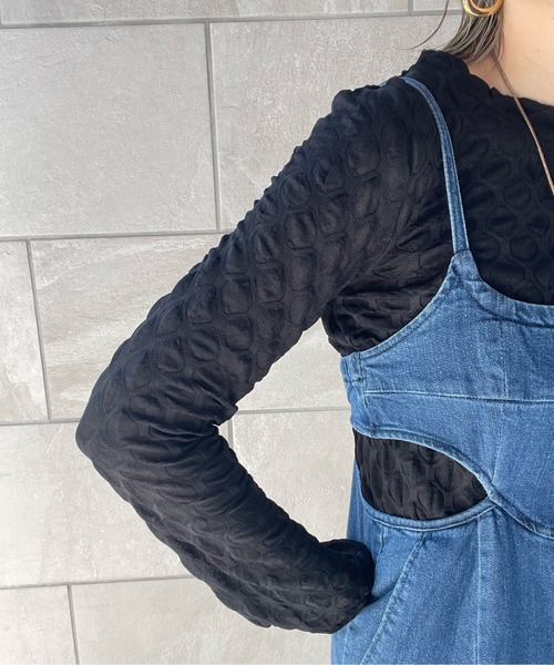 y/m by misato（イムバイミサト）の「ジオメトリックジャガードシアートップス（Tシャツ/カットソー・レディース・アイボリー/ブラック・FREE）」の15枚目の写真