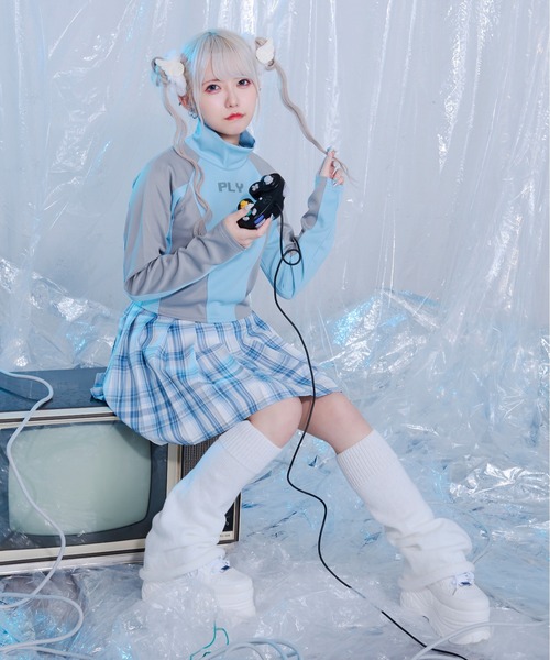 Pal elfy（パルエルフィー）の「ハイネックサイバージャージ（ジャージ