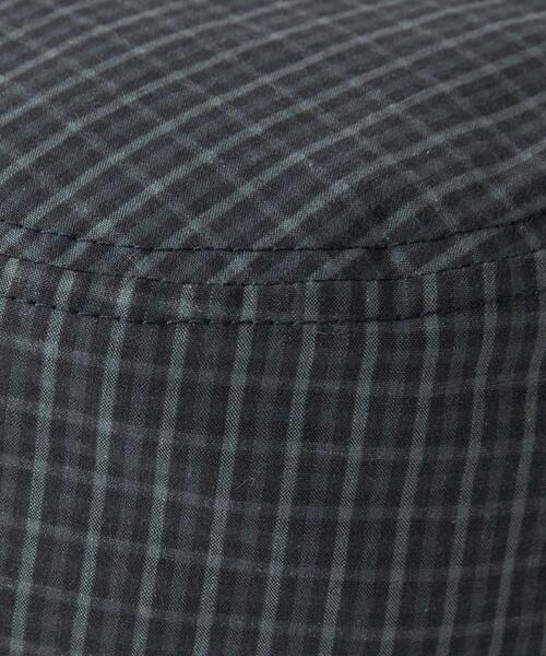 green label relaxing(グリーンレーベルリラクシング)の「GLR ミニ チェック バケットハット(ハット・メンズ・ネイビー/ベージュ・FREE)」の8枚目の写真