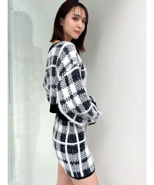 GYDA（ジェイダ）の「【セットアップ着用可】2WAYシャギーCHECK PATTERN ニット トップス（ニット/セーター・レディース・ブラック/アイボリー・FREE）」の9枚目の写真