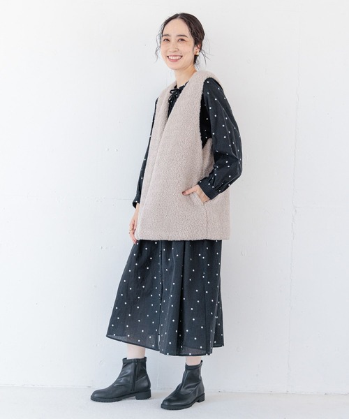 studio CLIP（スタディオクリップ）の「アソートファーベスト（ベスト・レディース・ライトグレー/ベージュ/モカ/スモーク・FREE）」の6枚目の写真