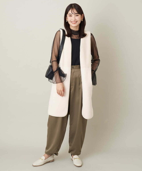 a.v.v(アーヴェヴェ)の「フェイクボアロングジレ(ベスト・レディース・アイボリー/ブラック・38/36/40)」の10枚目の写真