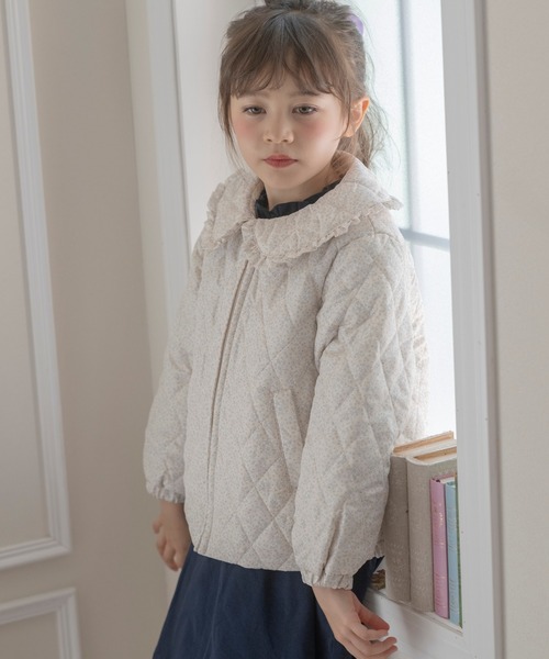 Catherine Cottage（キャサリンコテージ）の「小花柄キルトジャケット（その他アウター・キッズ・ベージュ/ライラック・160/110/120/140/130/150）」の5枚目の写真