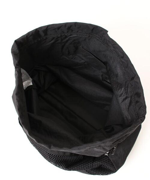 SPALDING(スポルディング)の「【SPALDING:スポルディング】キンチャクボールホルダー/ミニバッグ・ナップサック(ショルダーバッグ・メンズ・サンドベージュ/ブラック・FREE)」の3枚目の写真