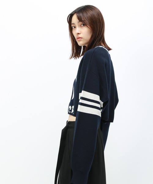 Anui（アニュイ）の「【UNISEX/選べる着丈】カレッジジャガードニットプルオーバー（ニット/セーター・レディース・ネイビー/オートミール・MEDIUM/SMALL）」の22枚目の写真