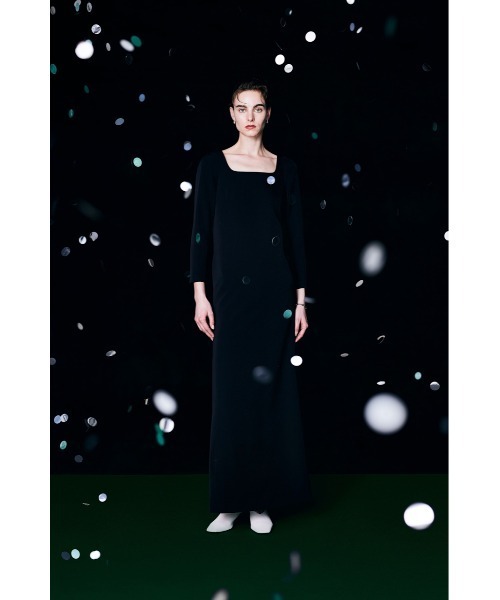 RIM.ARK（リムアーク）の「Shoulder tuck long dress ショルダー