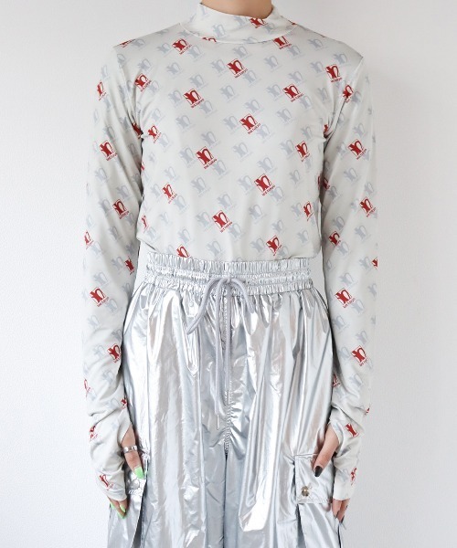 led.tokyo（レッドトウキョウ）の「【led.tokyo】HIGH NECK ORIGINAL PRINT TOPS（その他トップス・レディース・ブラック/グレー/レッド・FREE）」の17枚目の写真