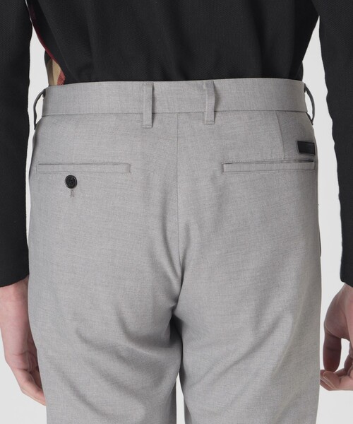 BLACK LABEL CRESTBRIDGE（ブラックレーベル・クレストブリッジ）の「【一部店舗限定】ＴＲストレッチチノトラウザーズ（チノパンツ・メンズ・ベージュ系その他/ライトグレー/ブルー・S/M/L/XL）」の4枚目の写真