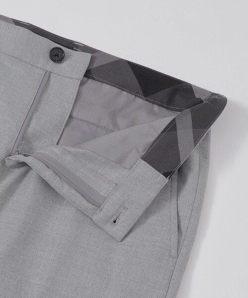 BLACK LABEL CRESTBRIDGE（ブラックレーベル・クレストブリッジ）の「【一部店舗限定】ＴＲストレッチチノトラウザーズ（チノパンツ・メンズ・ベージュ系その他/ライトグレー/ブルー・S/M/L/XL）」の19枚目の写真