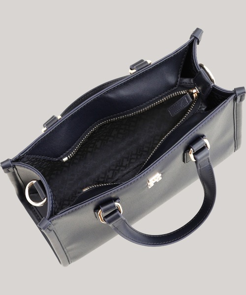 TOMMY HILFIGER（トミーヒルフィガー）の「【Oggi掲載】【FUDGE掲載】モノタイプミニトートバッグ（ショルダーバッグ・レディース・ホワイト/ベージュ/ネイビー/ライトブルー・FREE）」の8枚目の写真