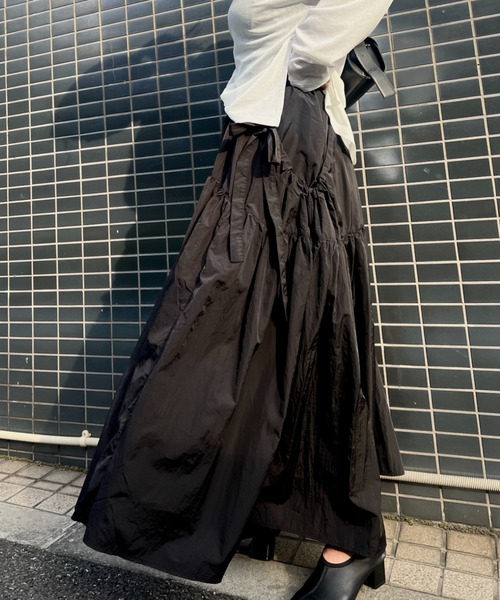 y/m(イム)の「タフタギャザーリボンスカート(スカート・レディース・ブルー/ブラック・FREE)」の13枚目の写真
