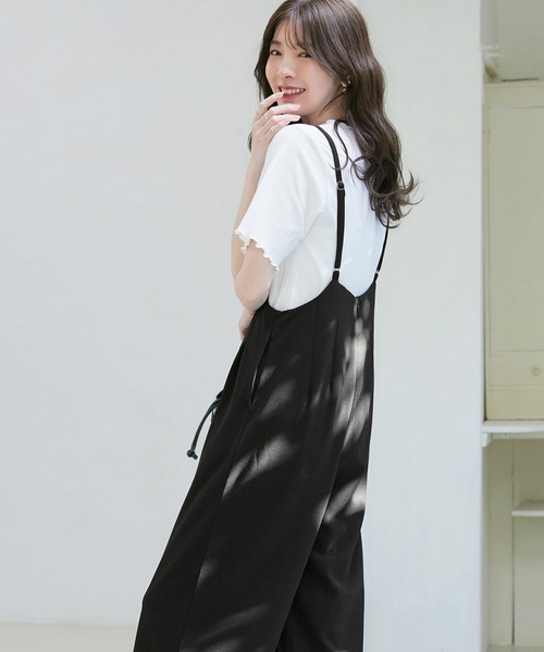 CHAN ME（チャンミ）の「カットジョーゼットタックサロペット（サロペット/オーバーオール・レディース・ブラック・LARGE/MEDIUM）」の4枚目の写真