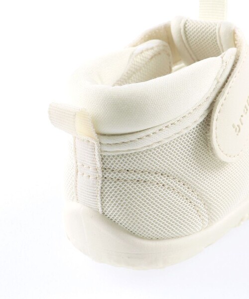 BRANSHES（ブランシェス）の「水抜きソールサンダル（サンダル・キッズ・ブラック/ラベンダー/アイボリー/ブルー/ピンク・15.0cm/16.0cm/18.0cm/19.0cm/20.0cm/21.0cm/14.0cm/17.0cm）」の19枚目の写真