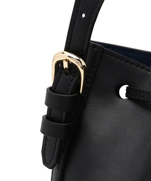 Khaju（カージュ）の「Khaju:バイカラードローストリングバッグ（ハンドバッグ・レディース・ブラック/ベージュ・ONE SIZE）」の12枚目の写真