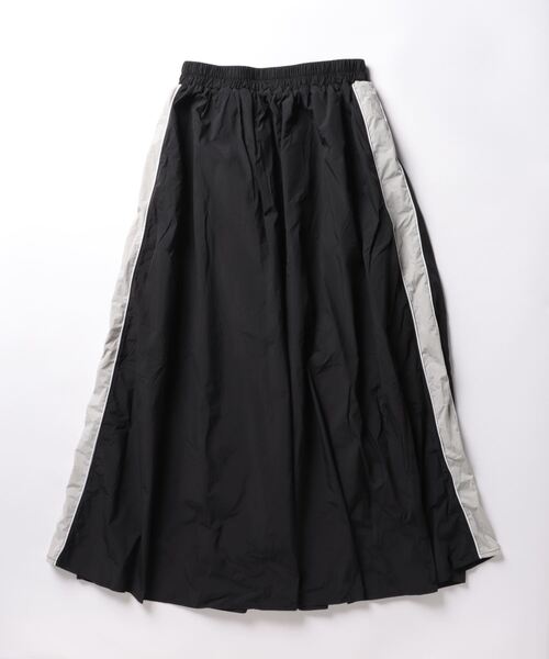 STYLEBLOCK（スタイルブロック）の「綿タッチタフタサイドラインフレアスカート（スカート・レディース・ブラック/アイボリー/ライトグレー・M）」の2枚目の写真
