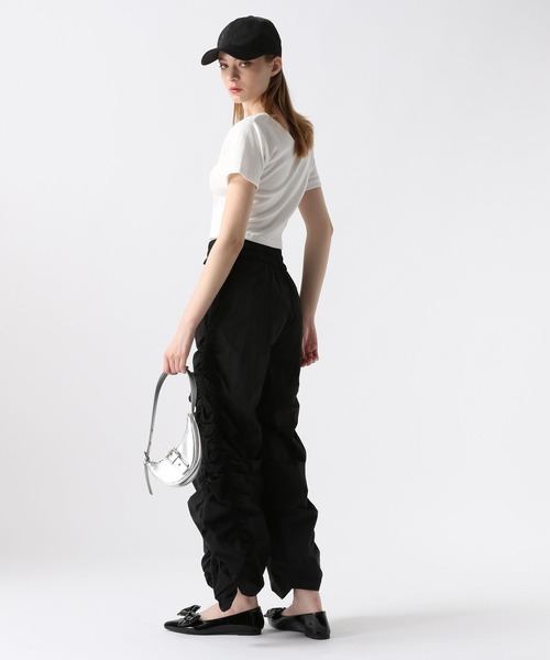 FOREVER 21(フォーエバー トゥエンティーワン)の「【2024SS】ギャザーボリュームパンツ(カーゴパンツ・レディース・オフホワイト/ブラック/ピンク・SMALL/MEDIUM)」の15枚目の写真