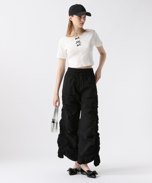 FOREVER 21(フォーエバー トゥエンティーワン)の「【2024SS】ギャザーボリュームパンツ(カーゴパンツ・レディース・オフホワイト/ブラック/ピンク・SMALL/MEDIUM)」の17枚目の写真