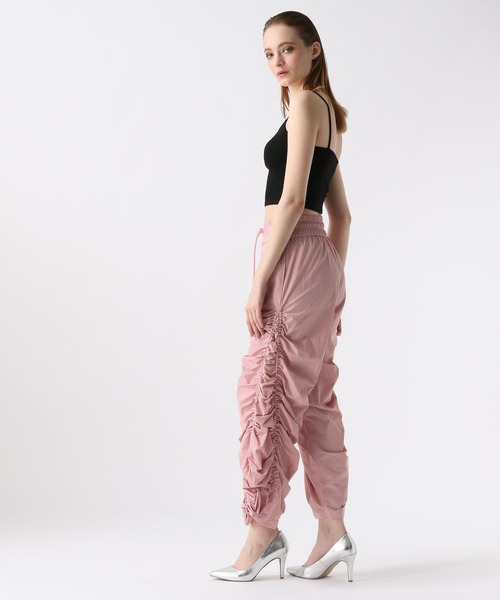 FOREVER 21(フォーエバー トゥエンティーワン)の「【2024SS】ギャザーボリュームパンツ(カーゴパンツ・レディース・オフホワイト/ブラック/ピンク・SMALL/MEDIUM)」の21枚目の写真
