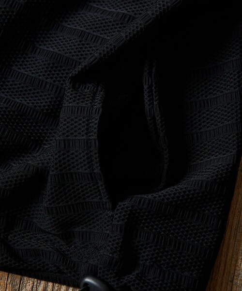 Jonas Claesson（ジョナスクレアッソン）の「JONAS CLAESSON/ジョナスクレアッソン ラッシュパーカー/フルジップパーカー/ラッシュガード/水陸両用（ラッシュガード・メンズ・ブラック・MEDIUM/LARGE）」の3枚目の写真