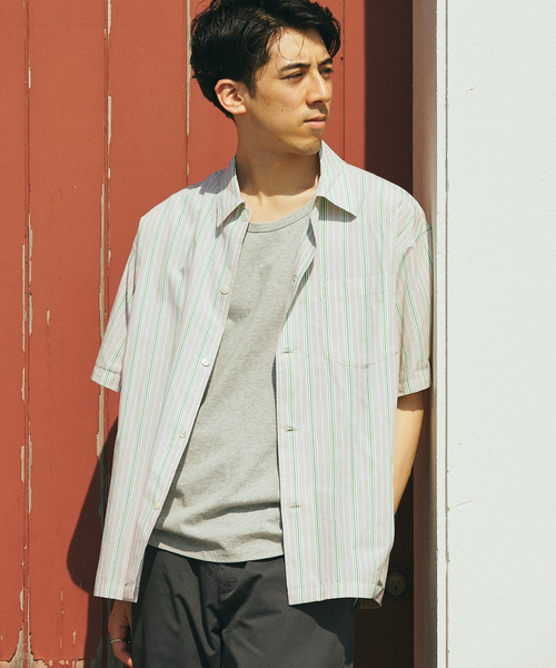 JOURNAL STANDARD relume（ジャーナルスタンダード　レリューム）の「Singla textiles マルチストライプ半袖シャツ By India（シャツ/ブラウス・メンズ・ブラウン系その他/ベージュ/ブルー系その他・MEDIUM/LARGE）」の2枚目の写真