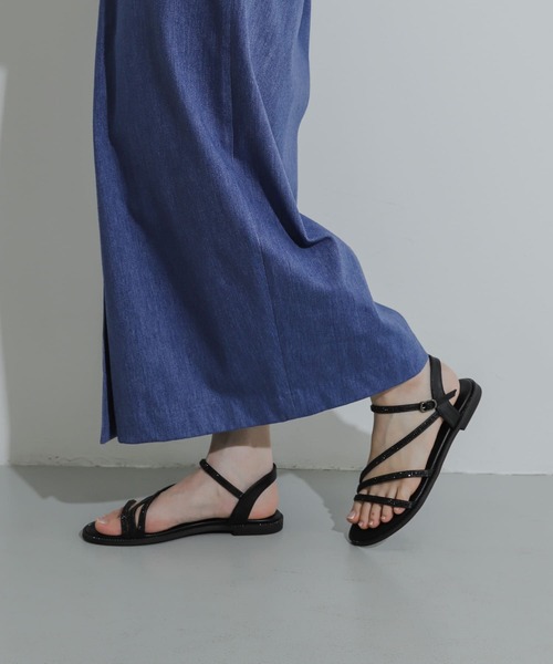 SENSE OF PLACE by URBAN RESEARCH（センスオブプレイスバイアーバンリサーチ）の「ラインストーンサンダル（サンダル・レディース・シルバー/ピンクベージュ/ブラック・LARGE/SMALL/MEDIUM）」の10枚目の写真