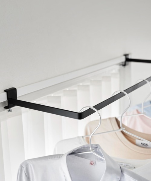tower（タワー）の「tower（タワー）室内物干しハンガー 奥行ワイド（ランドリーグッズ・レディース・ブラック/ホワイト・ONE SIZE）」の18枚目の写真