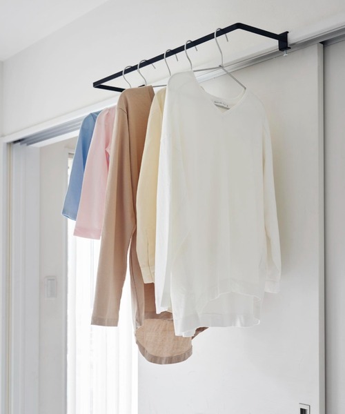 tower（タワー）の「tower（タワー）室内物干しハンガー 奥行ワイド（ランドリーグッズ・レディース・ブラック/ホワイト・ONE SIZE）」の11枚目の写真