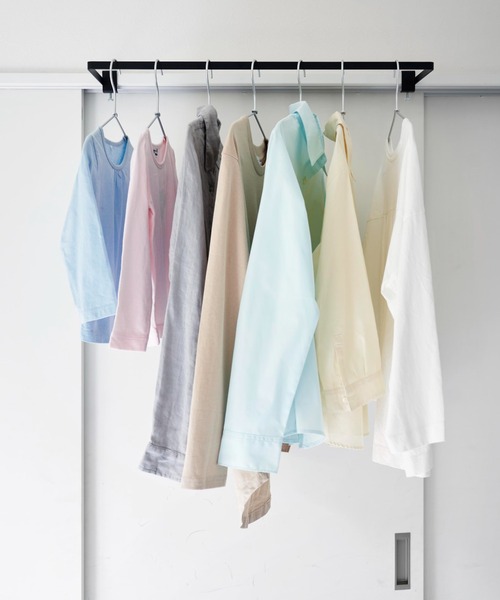 tower（タワー）の「tower（タワー）室内物干しハンガー 奥行ワイド（ランドリーグッズ・レディース・ブラック/ホワイト・ONE SIZE）」の12枚目の写真