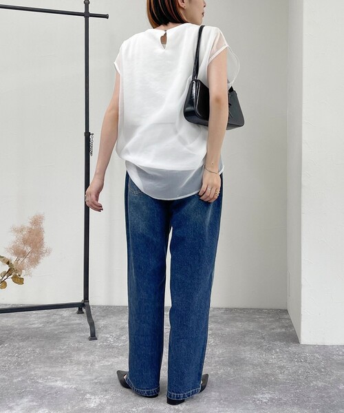 fredy emue(フレディエミュ)の「シアーレイヤードノースリーブブラウス(シャツ/ブラウス・レディース・オフホワイト/ブラック/ライトグレー・38)」の13枚目の写真