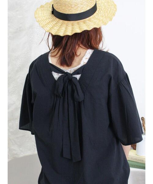 Samansa Mos2(サマンサ モスモス)の「バックリボンフレアスリーブブラウス(シャツ/ブラウス・レディース・チャコールグレー/オフホワイト/ブラック/イエロー・F)」の5枚目の写真