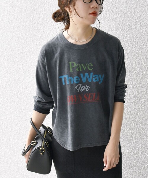 SHIPS any（シップス エニィ）の「【SHIPS any別注】THE KNiTS:〈洗濯機可能〉ラウンドヘム ロゴ ロングスリーブ TEE（Tシャツ/カットソー・レディース・チャコールグレー/グレー/ホワイト・ONE SIZE）」の2枚目の写真