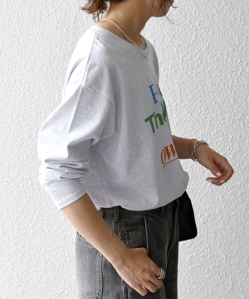 SHIPS any（シップス エニィ）の「【SHIPS any別注】THE KNiTS:〈洗濯機可能〉ラウンドヘム ロゴ ロングスリーブ TEE（Tシャツ/カットソー・レディース・チャコールグレー/グレー/ホワイト・ONE SIZE）」の16枚目の写真