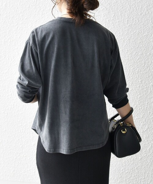 SHIPS any（シップス エニィ）の「【SHIPS any別注】THE KNiTS:〈洗濯機可能〉ラウンドヘム ロゴ ロングスリーブ TEE（Tシャツ/カットソー・レディース・チャコールグレー/グレー/ホワイト・ONE SIZE）」の21枚目の写真