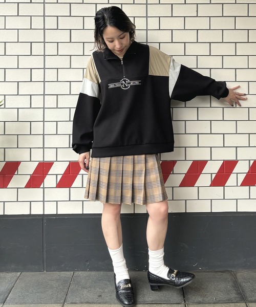 NICOLE CLUB(ニコル クラブ)の「フロントシシュウハーフジップ(Tシャツ/カットソー・レディース・ネイビー/ブラック/オフホワイト・FREE)」の16枚目の写真