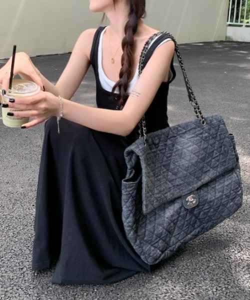 gossip!ロサンゼルス(ゴシップロサンゼルス)の「Y2Kバイカラーデザイン レイヤードマキシワンピース キャミソールワンピース 日常&通勤用(ワンピース・レディース・ブラック・FREE)」の12枚目の写真