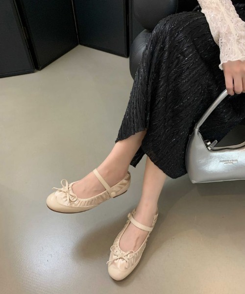 AMELY（エミリー）の「ストラップ付ギャザーバレエシューズ（バレエシューズ・レディース・シルバー/ベージュ/ブラック/カーキ・39/38/37/36/35）」の9枚目の写真