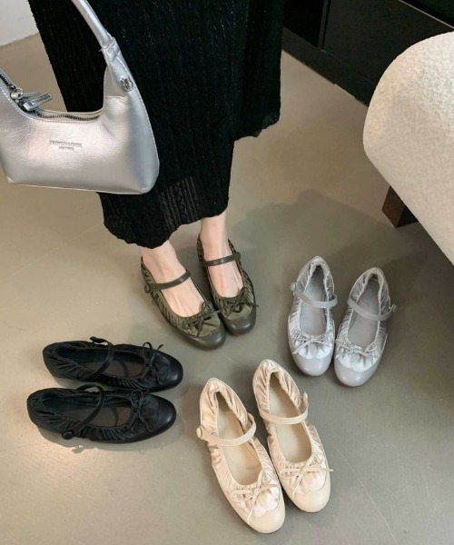 AMELY（エミリー）の「ストラップ付ギャザーバレエシューズ（バレエシューズ・レディース・シルバー/ベージュ/ブラック/カーキ・39/38/37/36/35）」の15枚目の写真