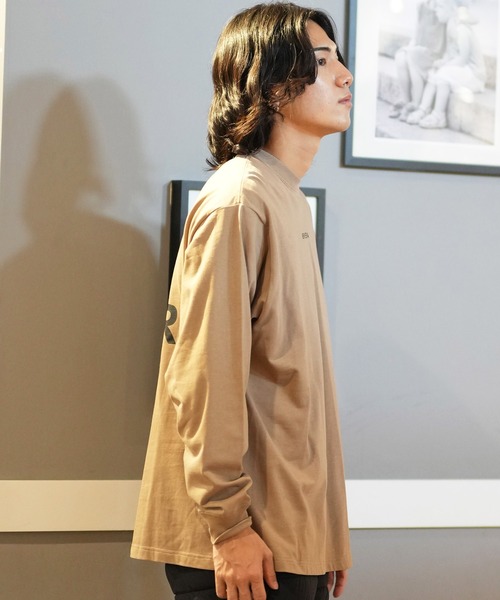 NEW ERA(ニューエラ)の「NEW ERA/ニューエラ ロンTee/コットンTee オーバーサイズ バックプリント 14324695/14324696/14324697(Tシャツ/カットソー・メンズ・ホワイト/ブラウン/ブラック・M/L/XL/2XL)」の18枚目の写真